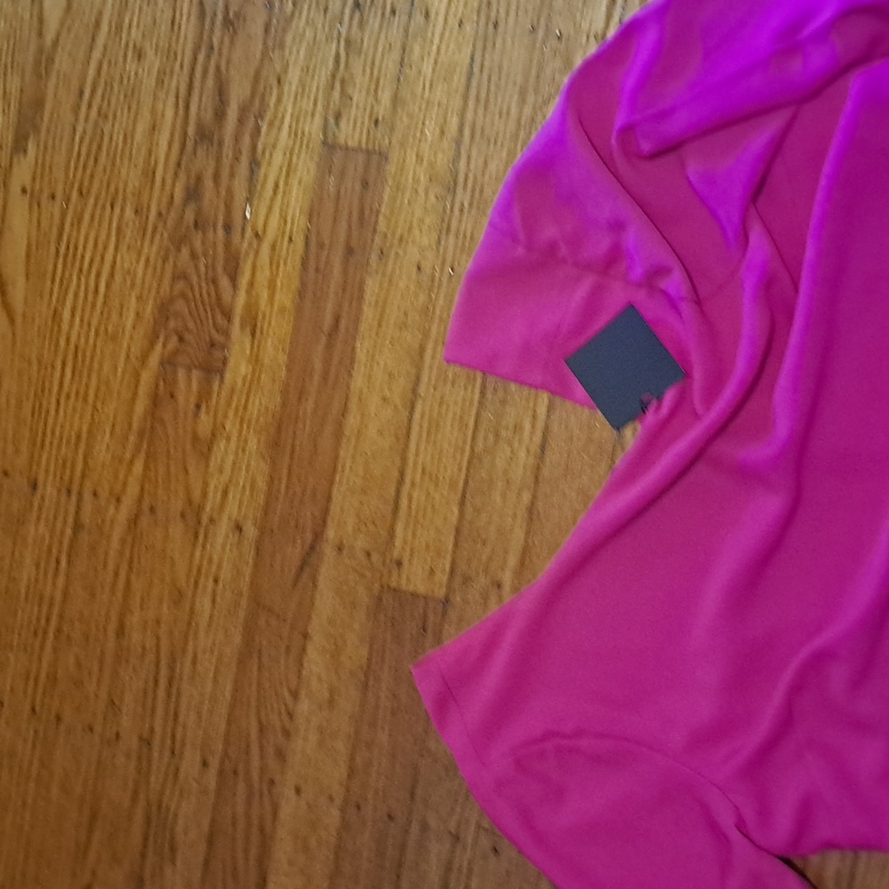 Fushia dress size 12 ruffle sleeve and bottom - Picture 2 of 2